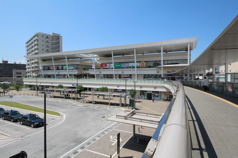 Shopping centre. 820m to the Sky Terrace