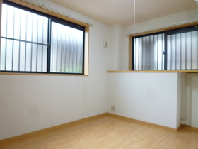 Living and room. Western style room, Because the corner room window are also many