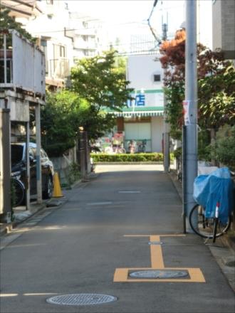 Local photos, including front road. Frontal road