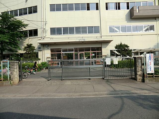 Primary school. 1020m founding until Shiki Municipal Muneoka Elementary School Meiji.  "I can plow Friends like Educational goals town is favorite Zong small child. "