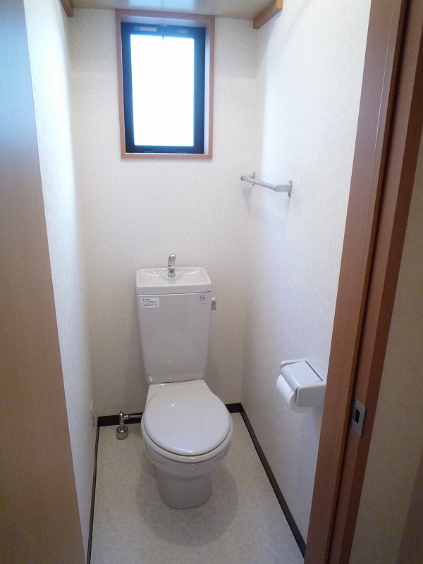 Toilet. Another Room No.