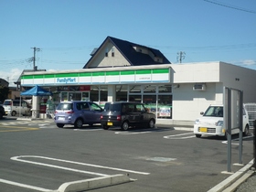 Convenience store. 622m to FamilyMart Shiki Saiwaicho (convenience store)