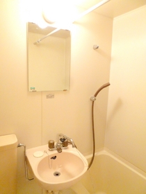 Washroom. ◆ Clean washroom ◆