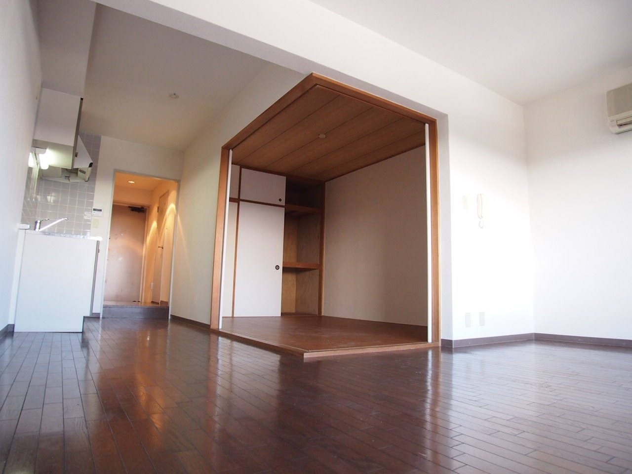 Living and room
