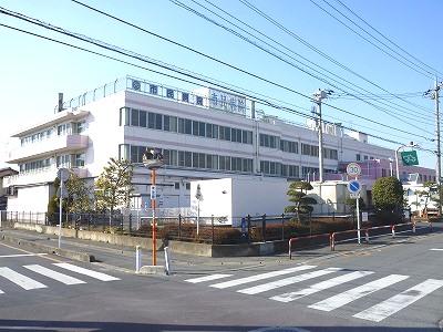 Hospital. Shiki 647m to stand City Hospital