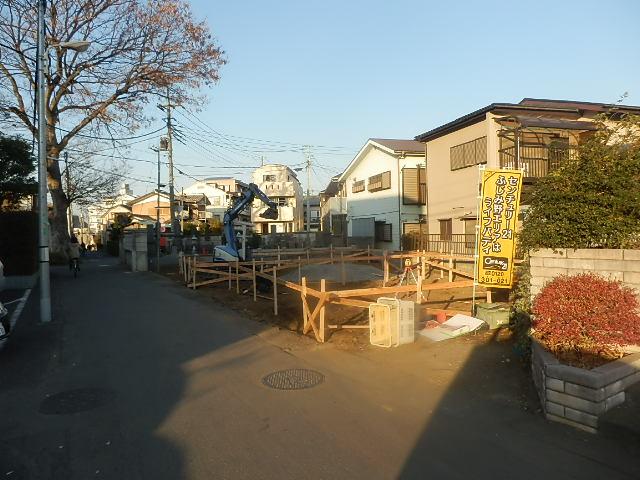 Local appearance photo. Local (12 May 2013) Shooting