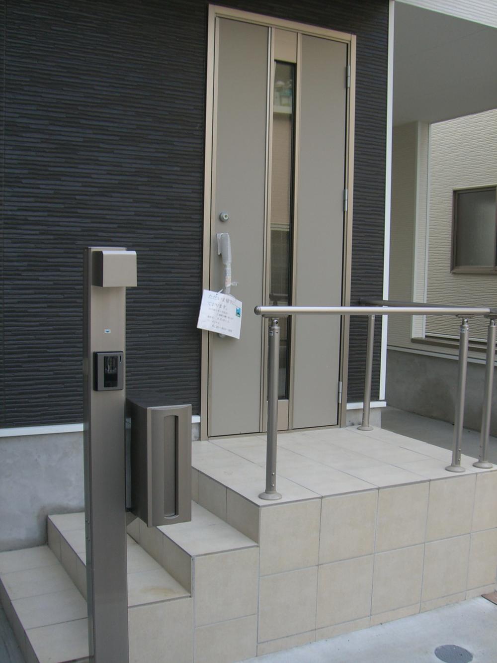 Local appearance photo. Local (10 May 2013) Shooting