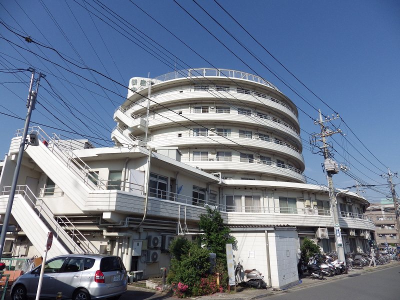 Hospital. Shiki Central General Hospital (Hospital) to 695m