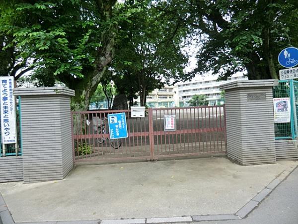 Primary school. The third elementary school up to 474m 6-minute walk