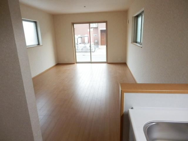 Same specifications photos (living). Local (12 May 2013) Shooting