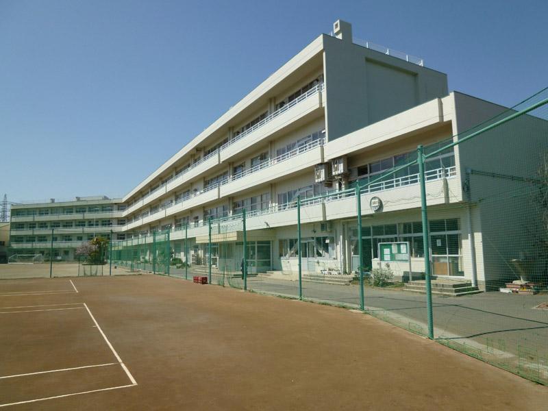 Junior high school. Shiki Municipal Shiki junior high school