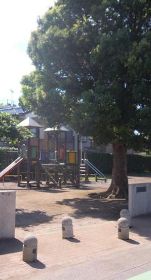  [Spread is living environment suitable for child-rearing generation] Transportation and life is highly convenient location! !  It is considered shopping for dad of commuting and mom as well as children's education, Living environment of the town is strongly attracted mind (lark children's park. About 250m)