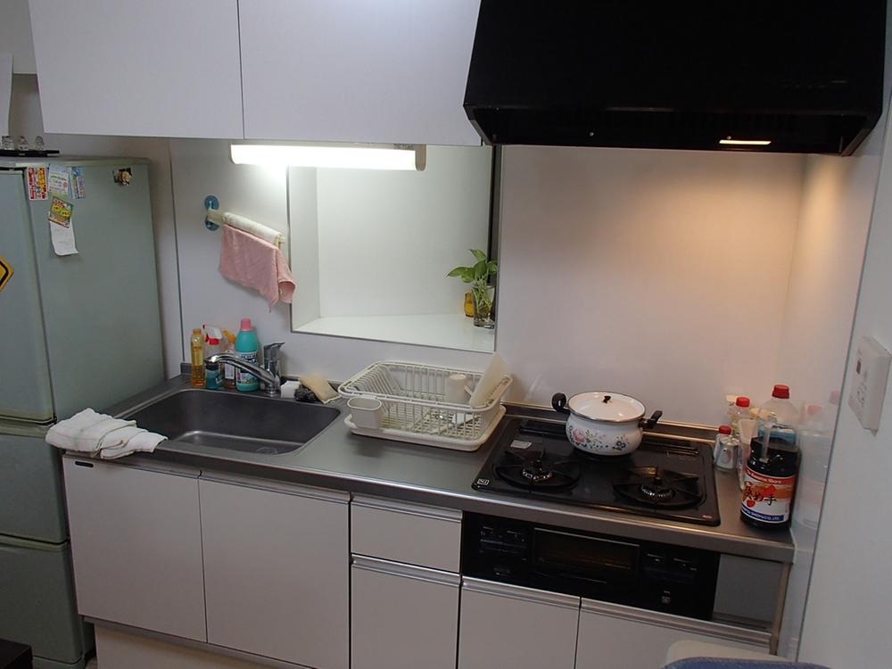 Kitchen. Kitchen replaced..