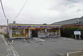 Convenience store. MINISTOP up (convenience store) 389m