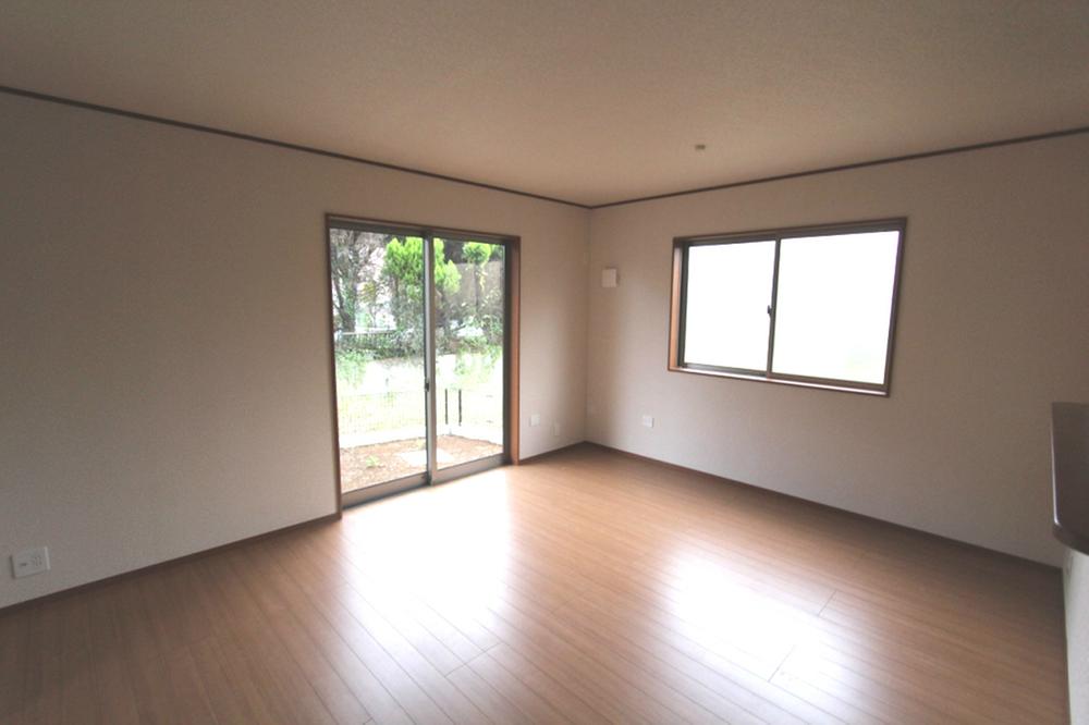 Living. Reference: construction cases