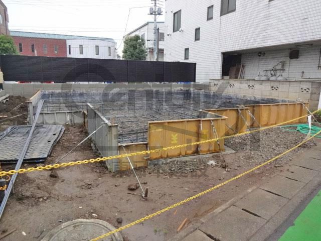 Local appearance photo. Local (11 May 2013) Shooting