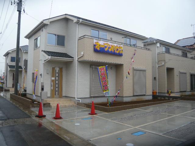 Local appearance photo.  ■ Building 3 _2290 ten thousand!  ■ 