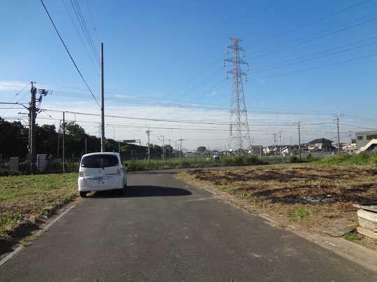 Local photos, including front road. Frontal road