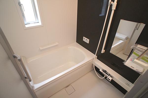 Bathroom. Indoor (10 May 2013) Shooting