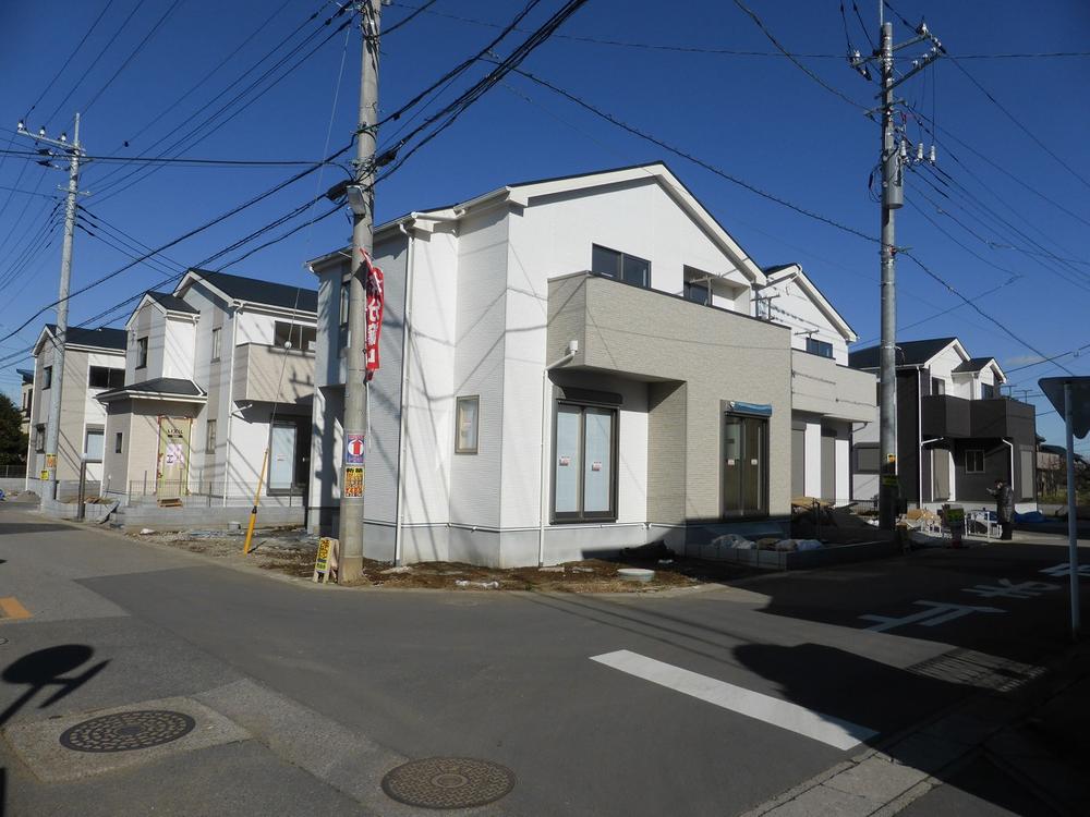 Local photos, including front road