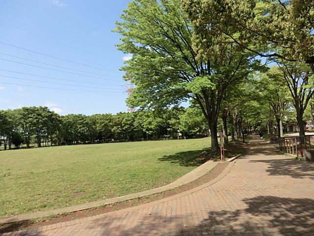 park. 370m until Takaiwa park