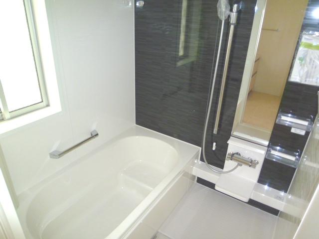 Same specifications photo (bathroom). (Building) same specification