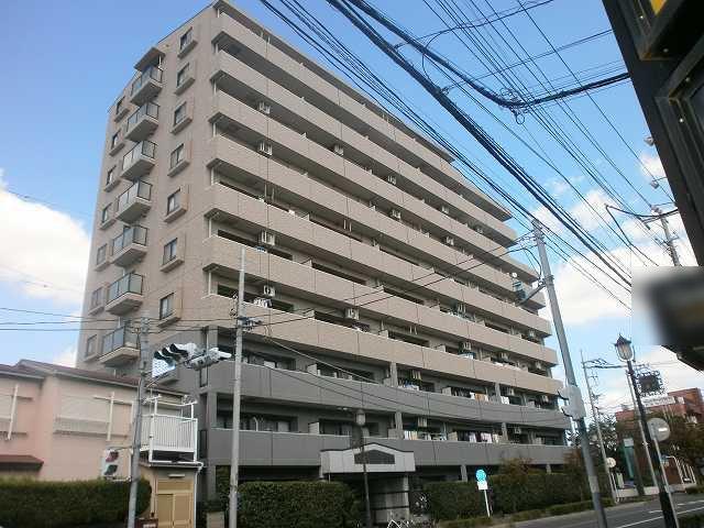 Local appearance photo. Good per yang per south-facing dwelling unit "Soka" a 9-minute walk from the station! Shopping facilities are enriched in the surrounding area! Very life is easy to environment by all means please feel free to contact us. We look forward to local (September 2013) Shooting