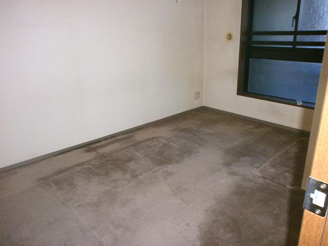 Non-living room. Indoor (11 May 2013) Shooting