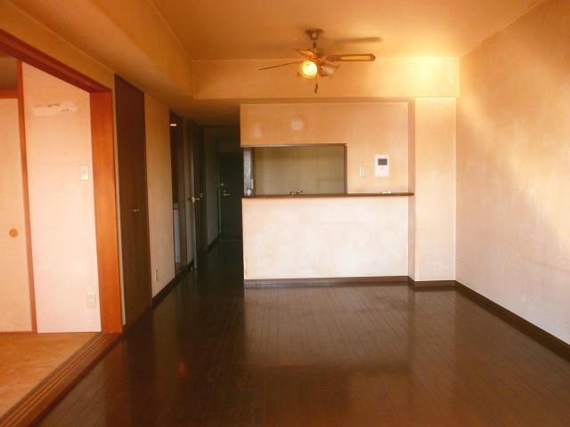 Living. Indoor (11 May 2013) Shooting