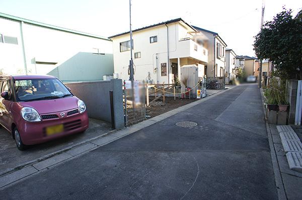 Local appearance photo. A quiet residential area