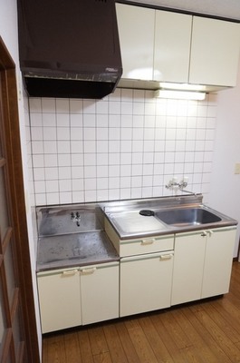 Kitchen. Gas stove is installed Allowed Kitchen