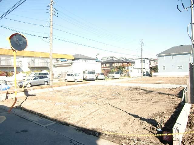 Local photos, including front road. West 4.6m public road! Yang per good Local Building 2 (November 2013) Shooting