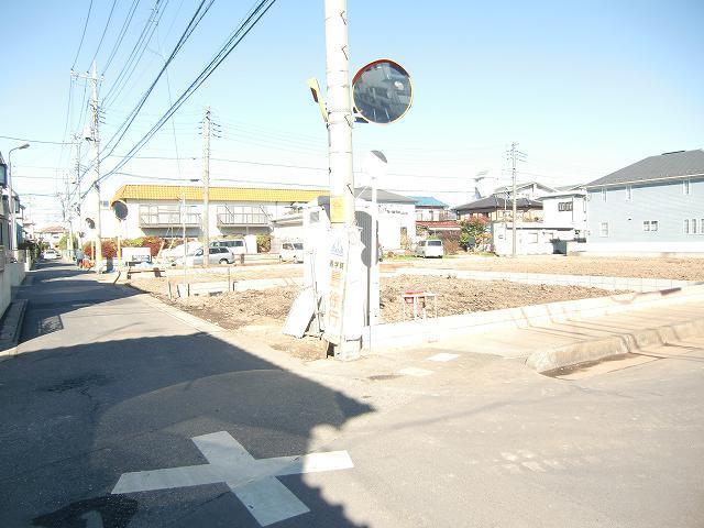 Local photos, including front road. Cityscape is a beautiful local 1 Building (November 2013) Shooting