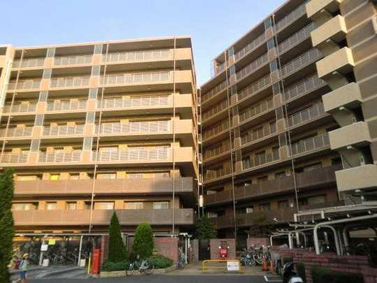 Local appearance photo.  [Building exterior 1] 2013 November shooting