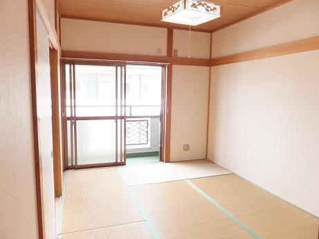 Living and room. Japanese-style room 6 quires