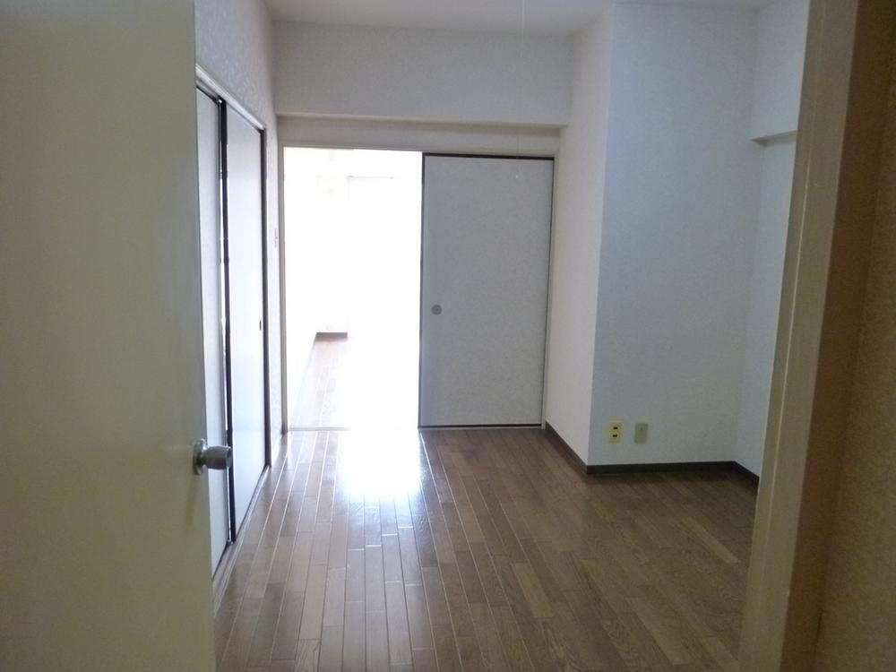 Living. Indoor (11 May 2012) shooting