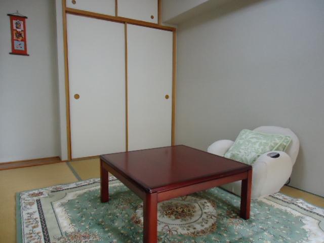 Non-living room. Japanese-style room ※ Furniture, etc. are not included in the sale price