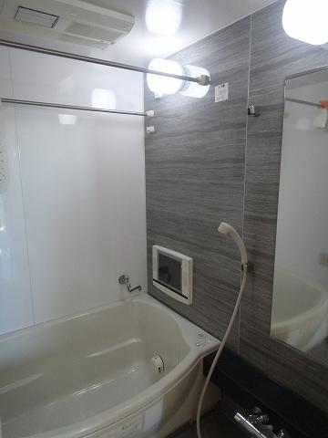 Bathroom. With bathroom dryer! Indoor (12 May 2013) Shooting