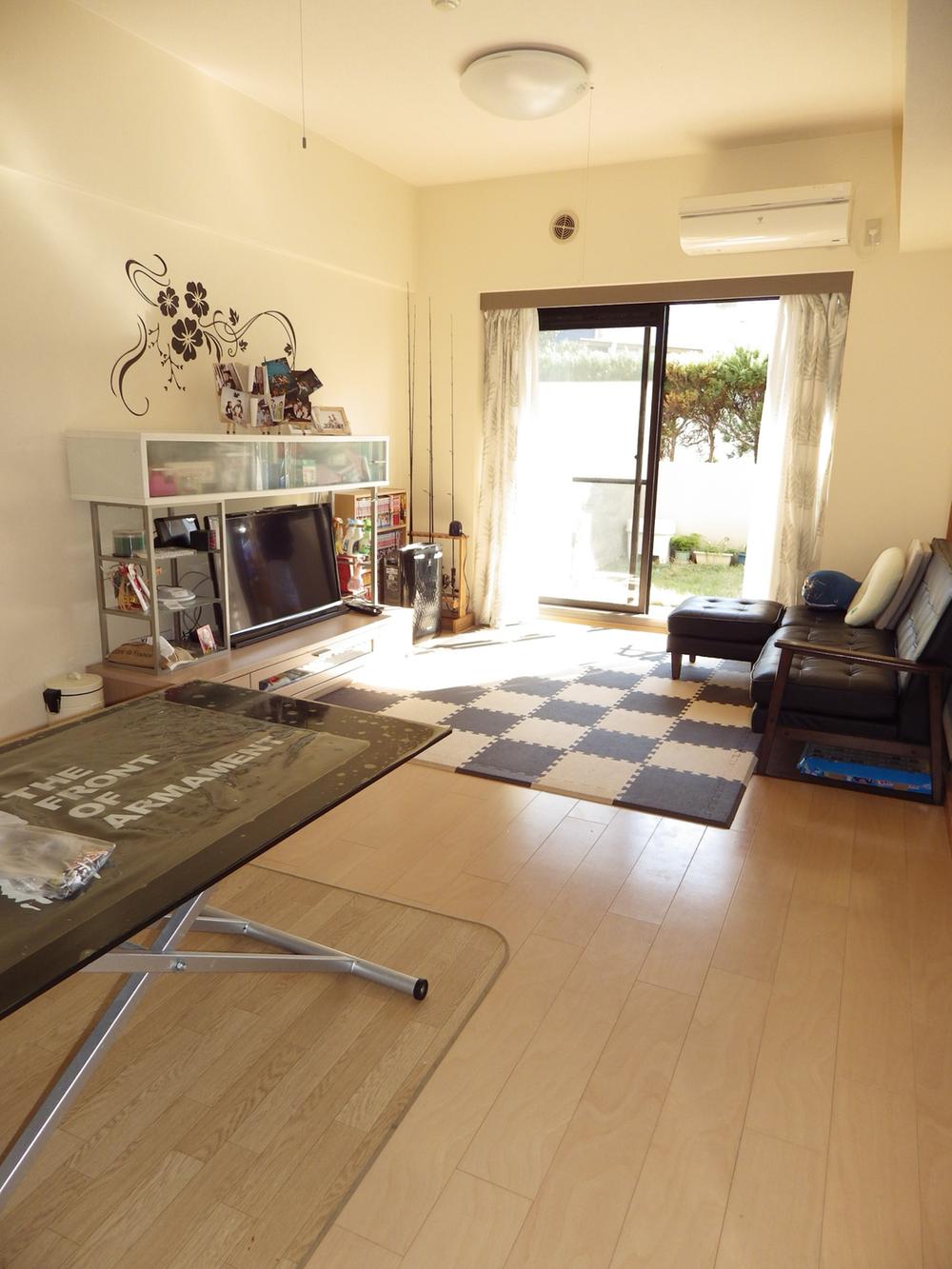 Living. Indoor (11 May 2013) Shooting