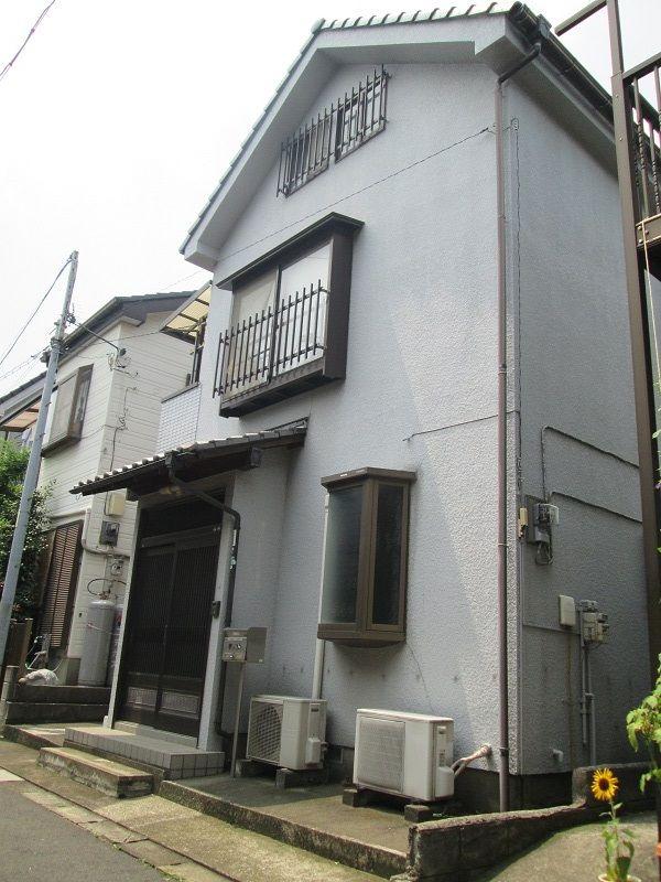 Local appearance photo. Used Home
