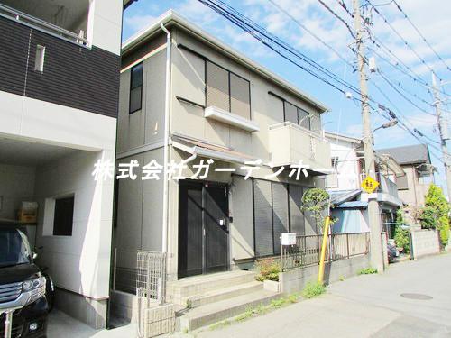 Local appearance photo.  ■ New mansion nestled in a quiet residential area ■ 