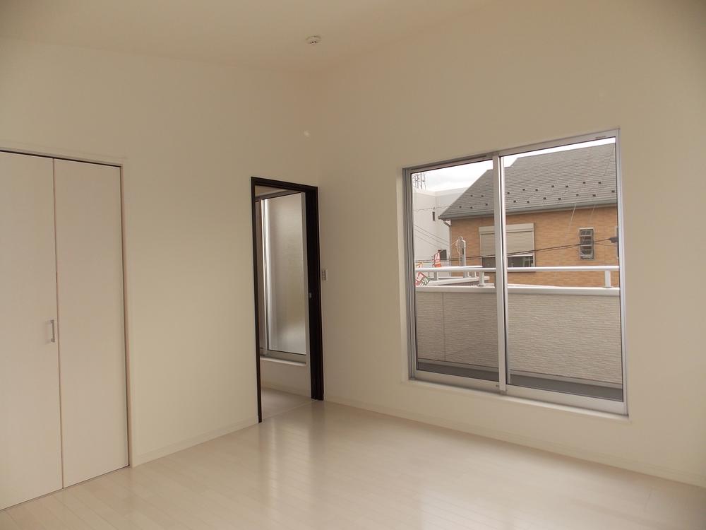 Non-living room. Local (10 May 2013) Shooting