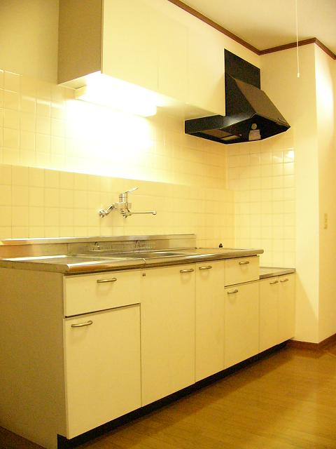 Kitchen. Large sink