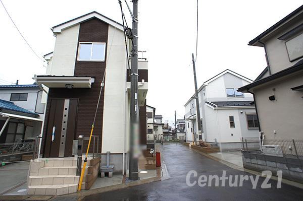 Local photos, including front road