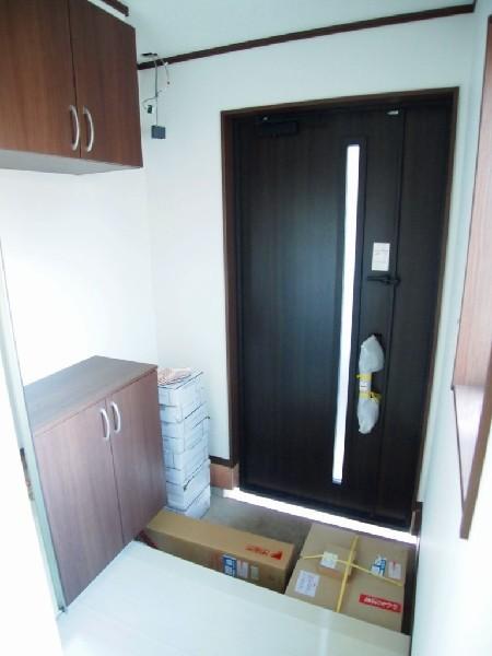 Other introspection. Spacious and bright entrance space. Please be welcome with a nice interior. 