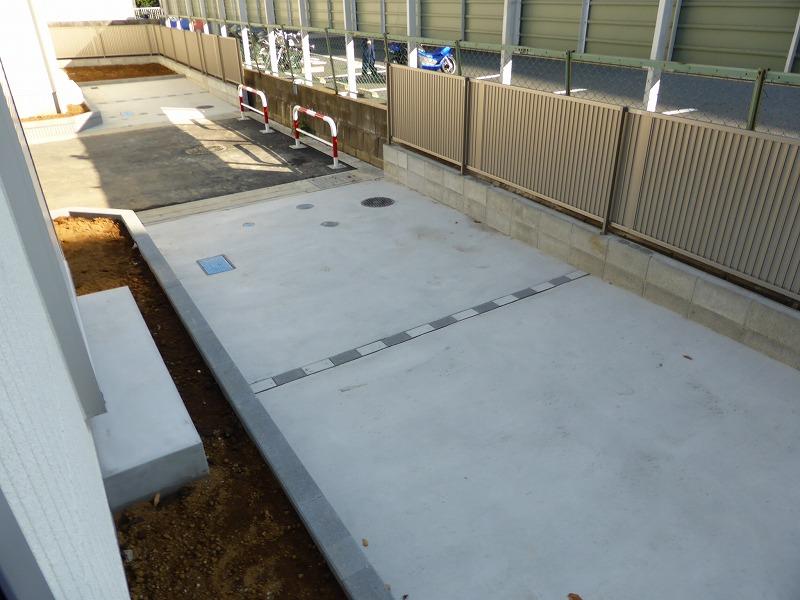 Parking lot. Local (11 May 2013) Shooting