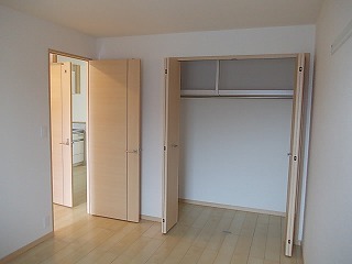 Living and room. closet