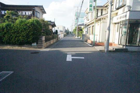 Local photos, including front road. Frontal road
