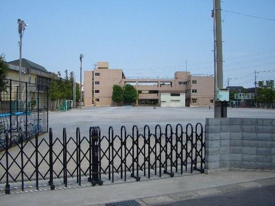 Other Environmental Photo. Until Soka Tachibana Kuriminami elementary school 770m Soka Tachibana Kuriminami Elementary School A 10-minute walk (about 770m)