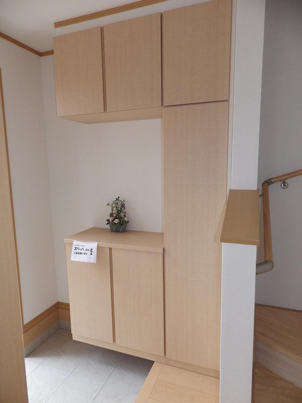 Entrance. Local (11 May 2013) Shooting